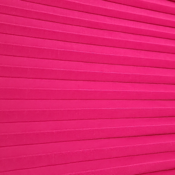 Women's The Attic Blouse, Color Red. Size L - Picture 4 of 8